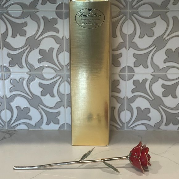 Steven Singer -24k Gold Dipped Red Rose - Picture 2 of 5